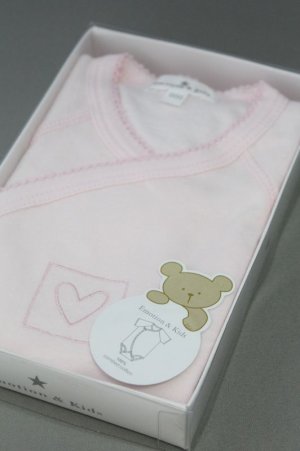 画像2: Emotion&Kids(エモーション＆キッズ) 女の子の赤ちゃん用ロンパース ピンクハート 0〜3か月
