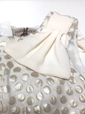 リボンに一部汚れあり