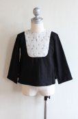 画像2: 2歳3歳<br>【SALE!!30％OFF!!】<br>Je suis en CP!(ジュスィザンセーペー)<br>Plastron shirtボーイズバックボタンシャツ(ブラック裏毛) (2)