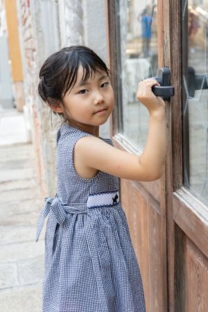 画像5: 【JiJiオリジナル】 テリア刺繍の スモッキングワンピース (サッカーブラックチェック) 2歳-8歳