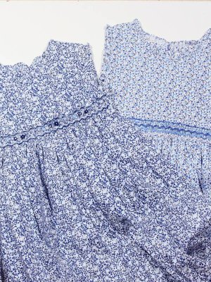 画像7: Isi(イシィ) 小花柄フリルスモッキングワンピース（ブルー） 18か月〜4歳