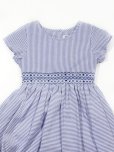 画像2: Malvi&Co.(マルヴィ)<br>サッカー素材半袖スモッキングワンピース（ブルー）<br>6歳116cm (2)