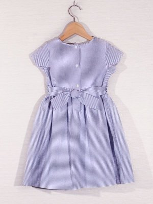 画像7: Malvi&Co.(マルヴィ) サッカー素材半袖スモッキングワンピース（ブルー） 6歳116cm