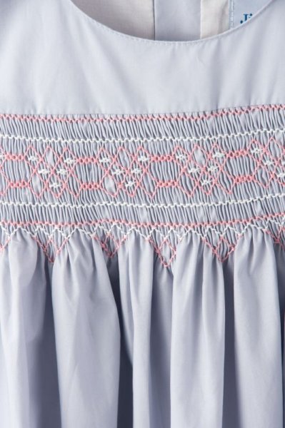 画像3: 【JiJiオリジナル】 スモッキングワンピース/ジャンパースカート(ペールグレー) 2歳〜6歳 (3)