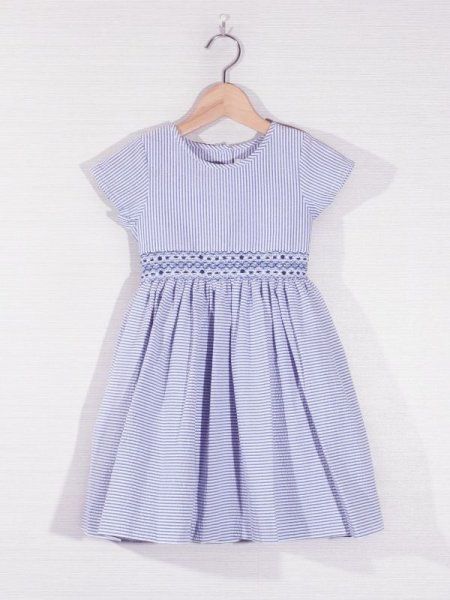 画像6: Malvi&Co.(マルヴィ) サッカー素材半袖スモッキングワンピース（ブルー） 6歳116cm (6)