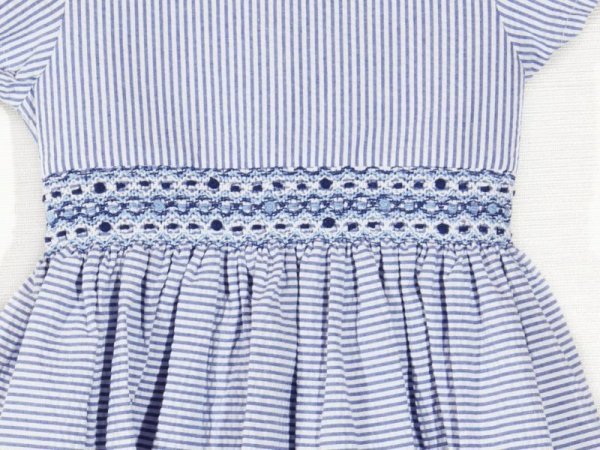 画像3: Malvi&Co.(マルヴィ) サッカー素材半袖スモッキングワンピース（ブルー） 6歳116cm (3)