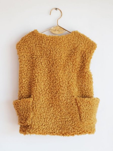 画像2: 【SALE!!30%オフ!!】 WOLF&RITA(ウルフ&リタ) CELIA-ベスト-(YELLOW FUR)2歳92cm (2)