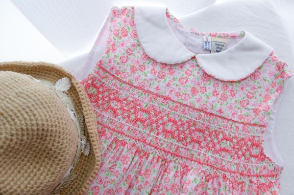 画像2: 【再入荷!!】ローズが可憐なスモッキングワンピース 4歳〜6歳 (2)